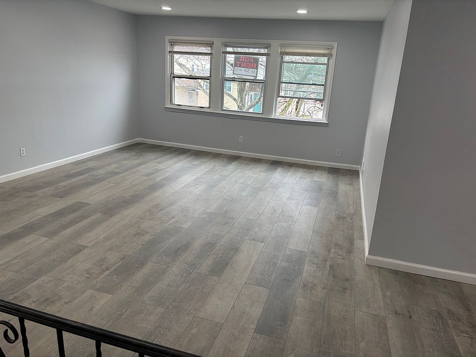 1st image of 24 Briarwood Rd Floor 2