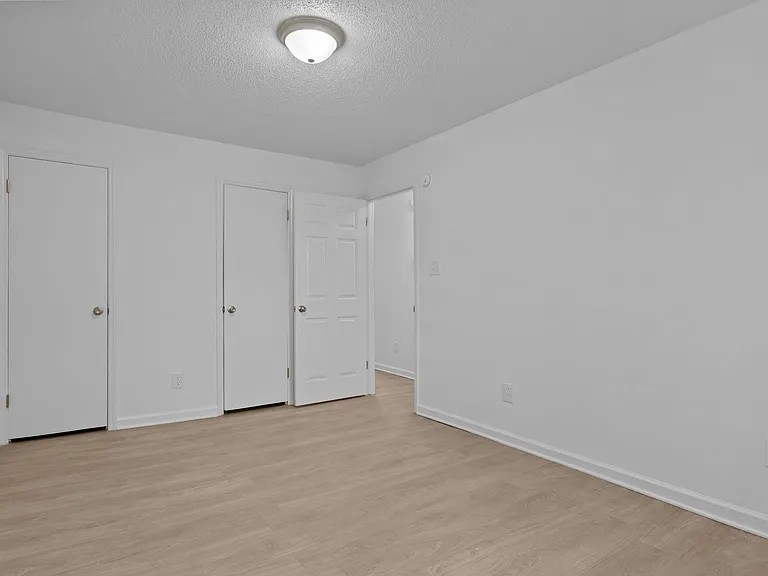 1011 Camden Ave — Photo 29
