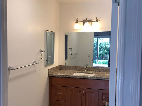 2nd image of 1011 Capuchino Ave