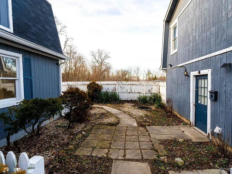 7712 N Spring Ln — Photo 26