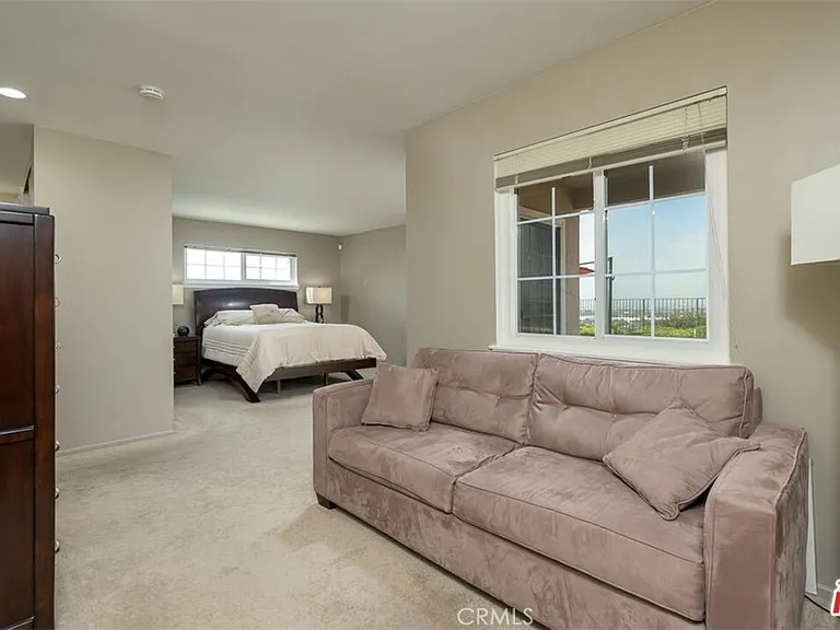 8471 Vine Valley Dr — Photo 17