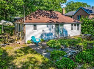 33 Yarwood Rd, Tiny, ON L0L 2J0