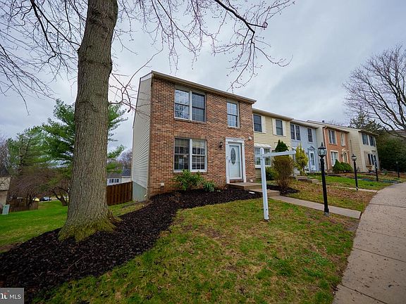 2nd image of 9203 Sheffield Hunt Ct