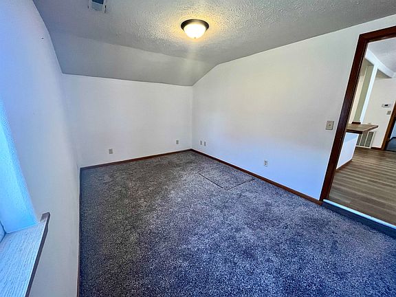 4th image of 2519 5th St