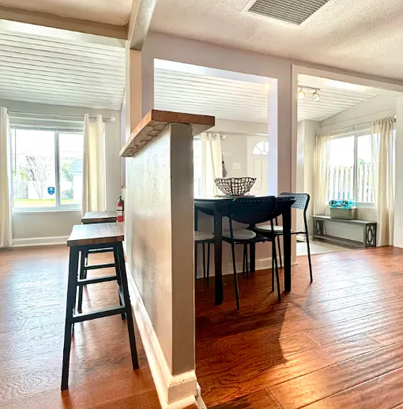 10548 Lake Dr — Photo 9