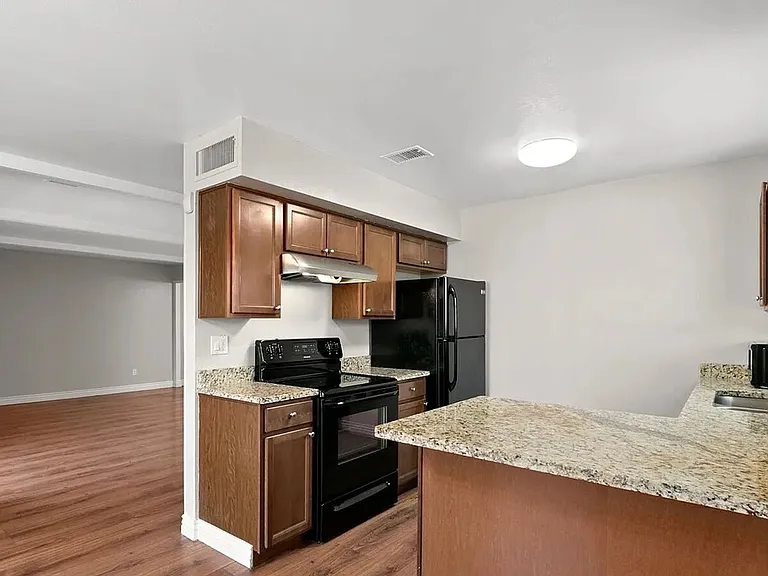 7307 S Xenia Cir #E — Photo 8