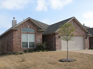 204 Passendale Ln, College Station, TX 77845