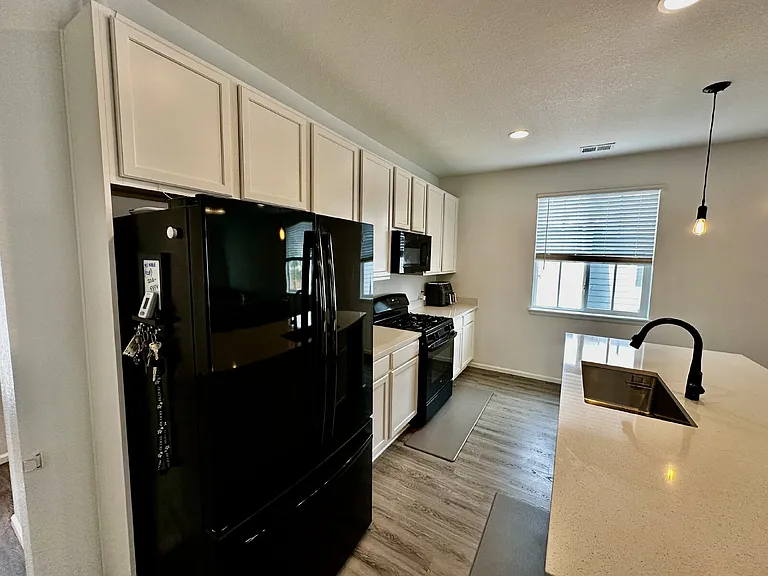 3983 Castle Vista Dr — Photo 13