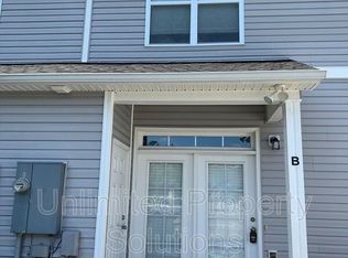 202 Jordan Ln APT B, Wilmington, NC 28403