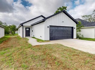 1307 E 11th Ave, Corsicana, TX 75110