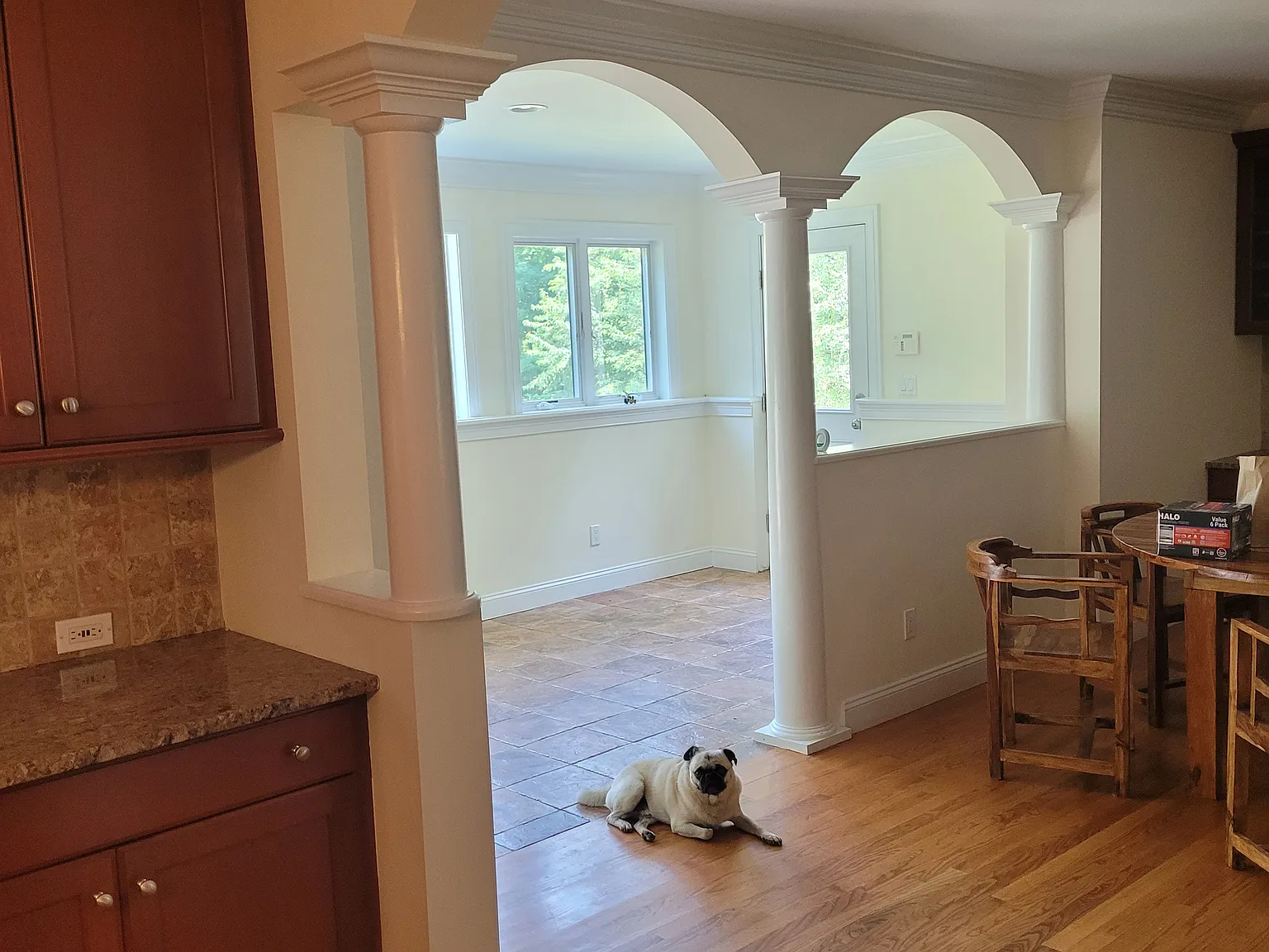 3 bed, 2.5 bath, 3704 sqft, $5,500 — Photo 4