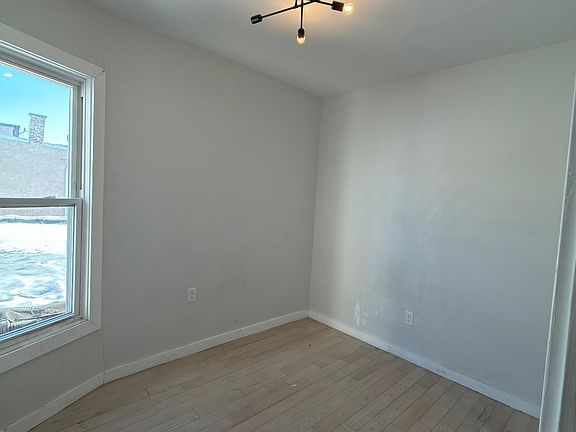 3rd image of 513 Orange St #3A