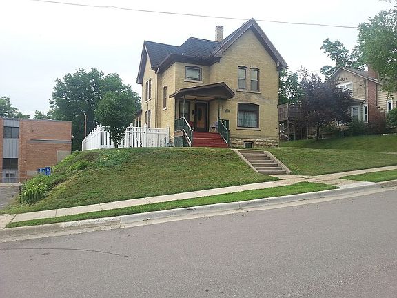4th image of 219 Pease Ct