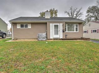 17 7th Dr, Decatur, IL 62521