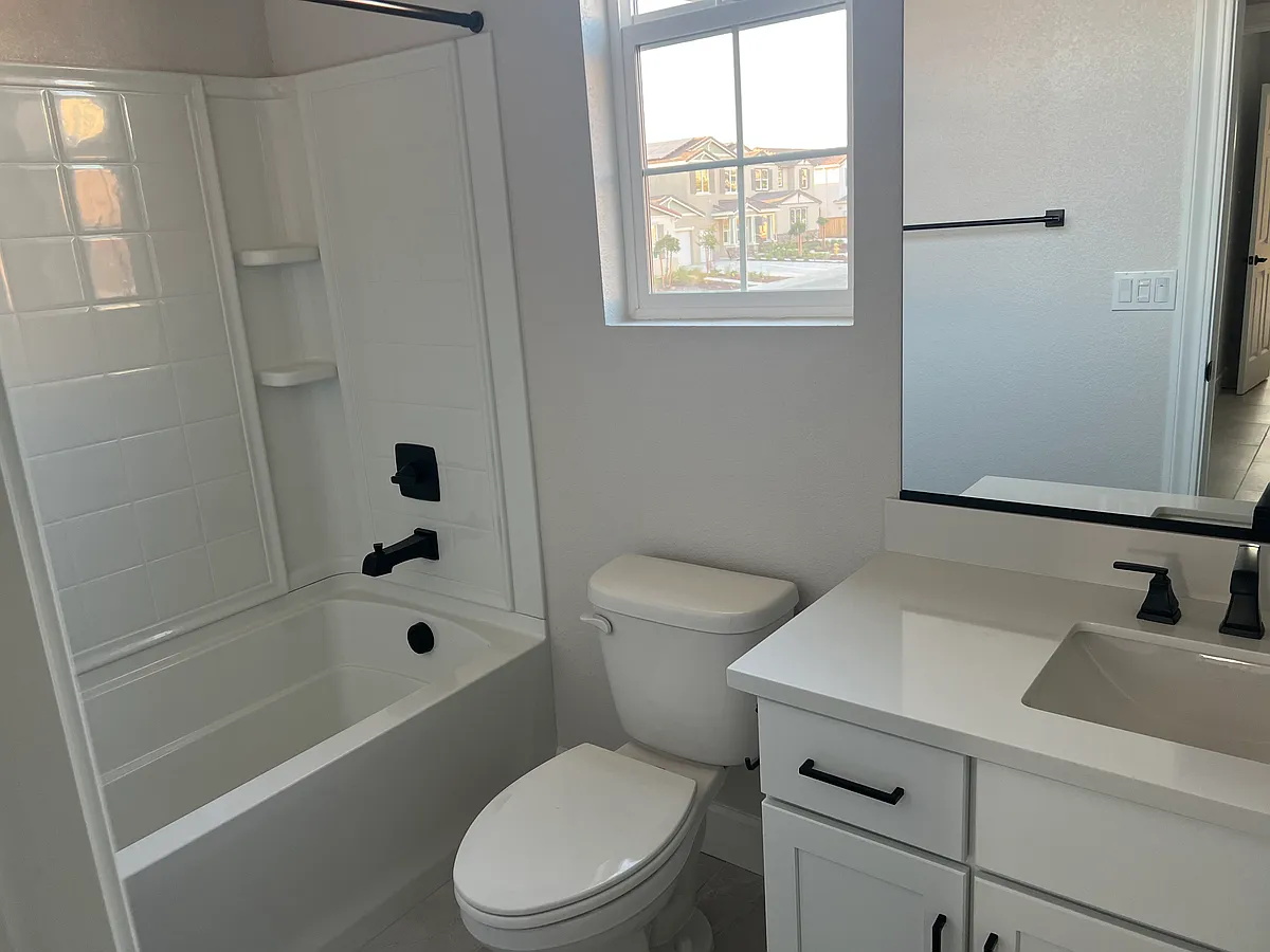Building Photo - 4823 Black Walnut Dr