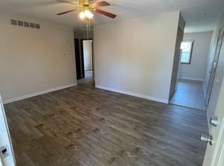 1211 Sandusky Dr, Iowa City, IA 52240