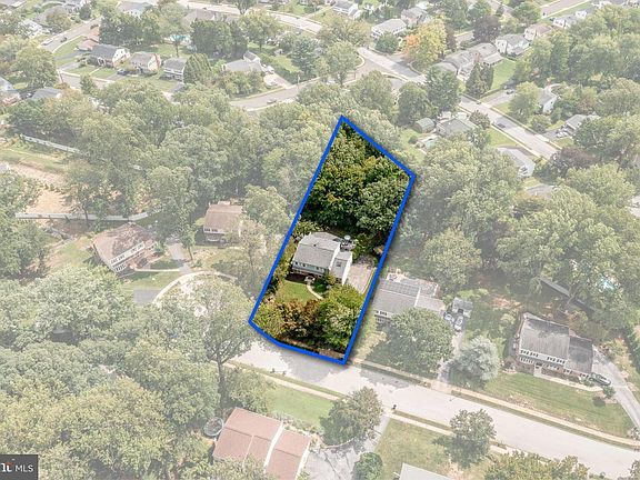 2nd image of 7 Elliott Rd