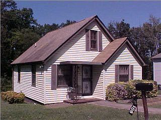 1st image of 901 Sylvan Dr