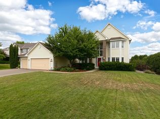 17822 Fruitwood Ln, Eden Prairie, MN 55347