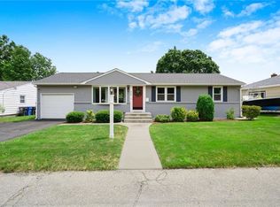 408 Budlong Rd, Cranston, RI 02920