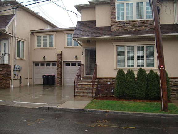 3rd image of 96 Crabtree Ave