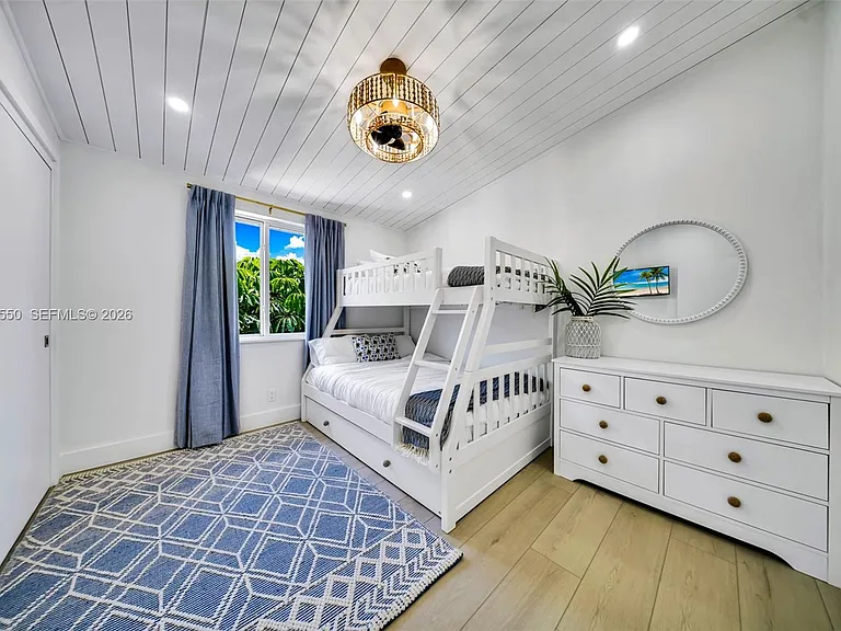 129 Nautilus Dr — Photo 34