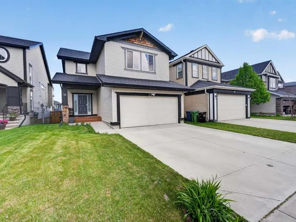 52 W Reunion Close NW, Airdrie, AB T4B 0M2