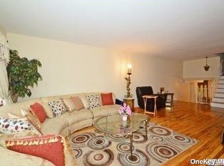221-35 59th Ave 1ST FL, Bayside, NY 11364