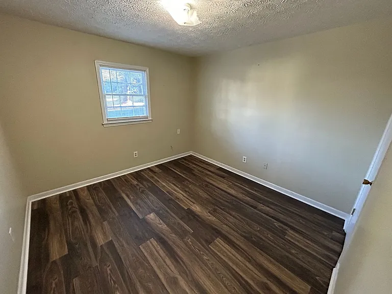116 Burlinton Dr — Photo 13