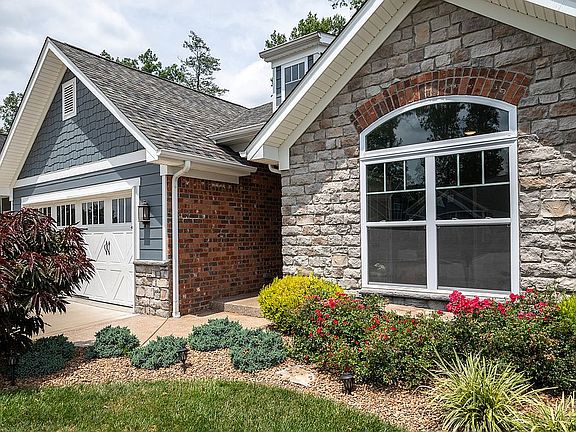 4th image of 1612 Pine Valley