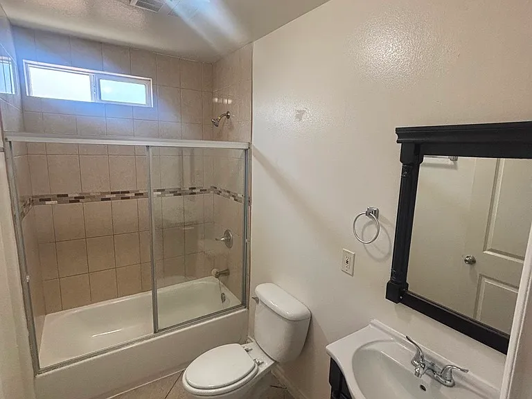 4523 S Arlington Ave — Photo 13