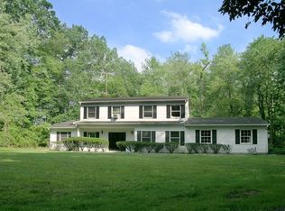 7 Jeremy Ln, West Nyack, NY 10994