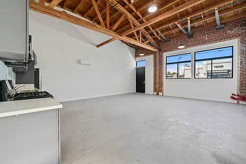 1901 S Pacific Ave #3 Photo 1
