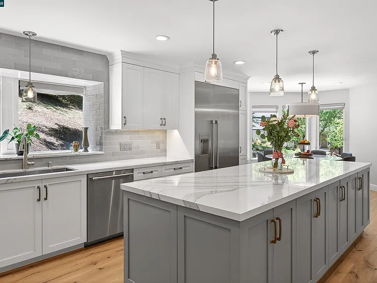 2324 Saddleback Dr — Photo 37