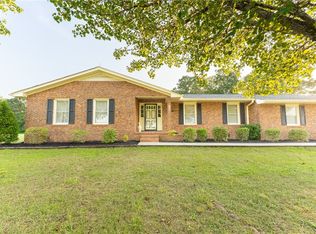 138 Hunter Rd, Pickens, SC 29671