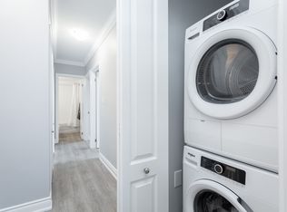 7 Catalina Drive, Hamilton, ON L8G 2M4