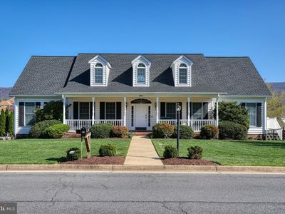 749 Jackson St, Woodstock, VA, 22664