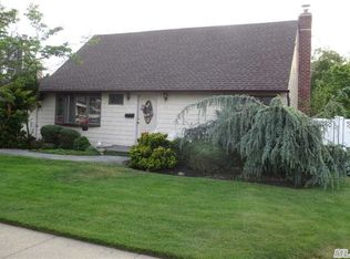 91 S Windhorst Ave, Bethpage, NY 11714