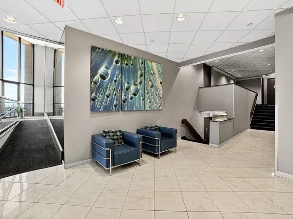 7002 Blvd East image 18 of 35