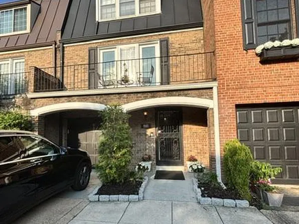 608 6th Pl SW, Washington, DC 20024