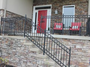 1621 Loop Rd, South Charleston, WV 25303