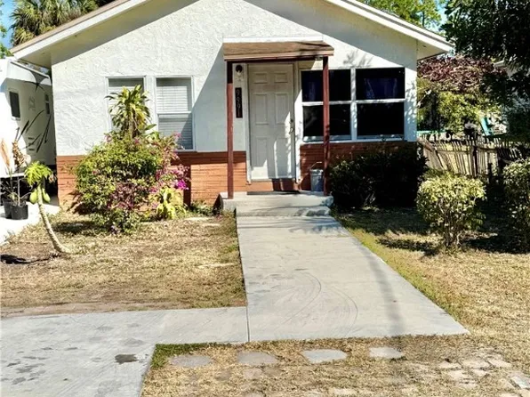 9991 Connecticut St, Bonita Springs, FL 34135