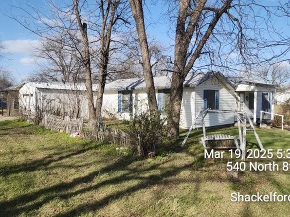 540 N 8th St, Albany, TX 76430