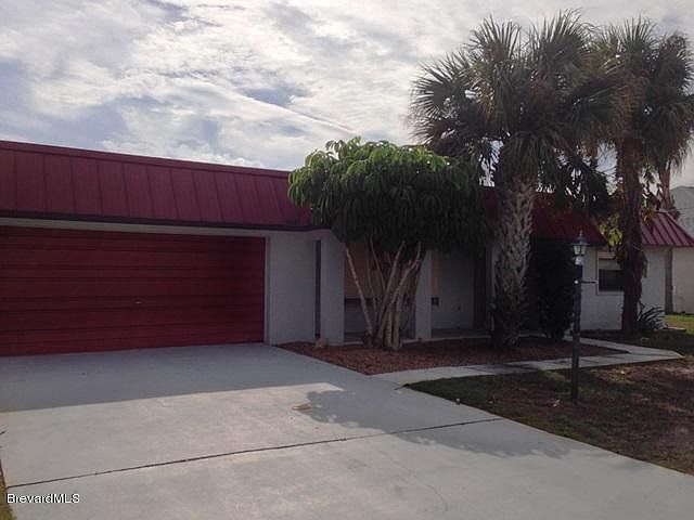1st image of 301 Hiawatha Way