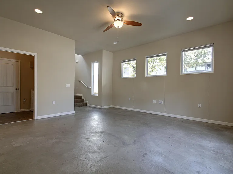 4509 Depew Ave — Photo 13