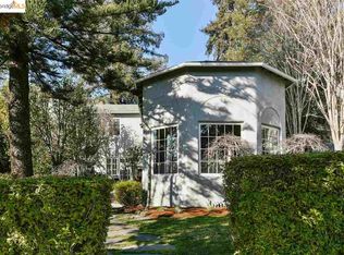 980 Sunnyhills Rd, Oakland, CA 94610