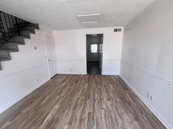 Evergreen Townhomes, 1041 Woods Ferry Rd #14, Gallatin, TN 37066