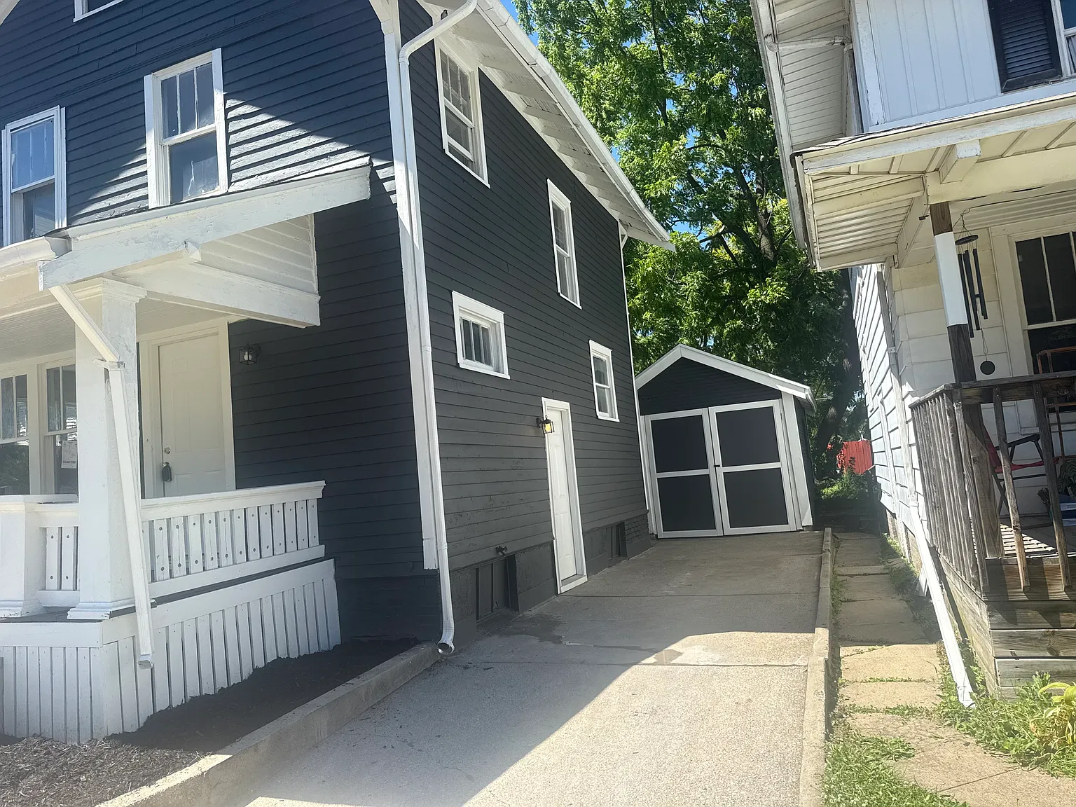 460 Violet Ct — Photo 3