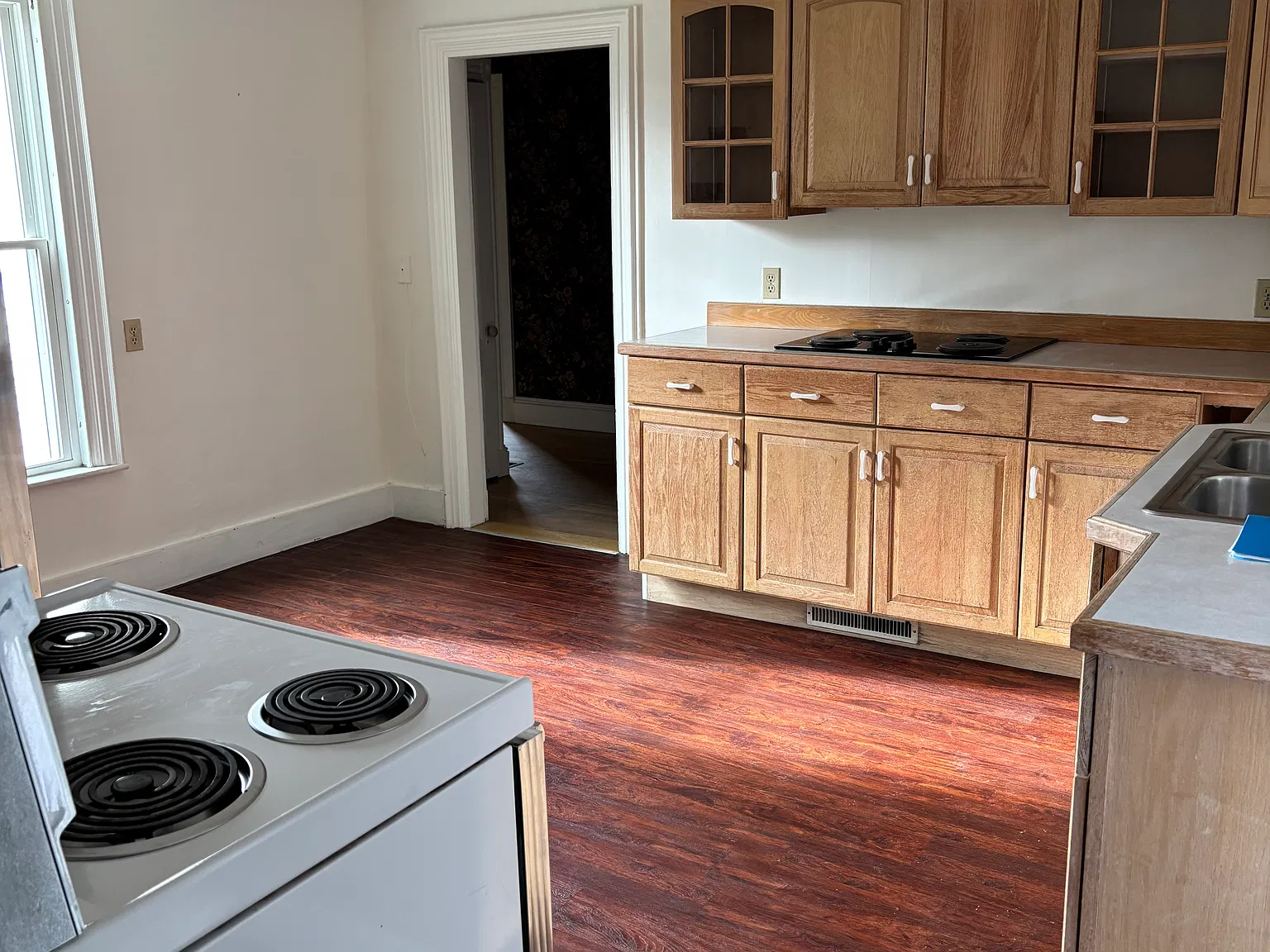 70 Waldo Ave — Photo 3