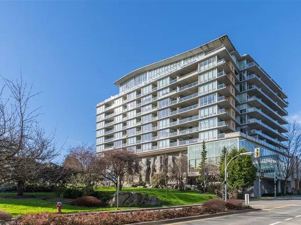 160 Wilson St #905, Victoria, BC V9A 7P9